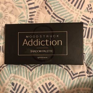Younique Moodstruck Addiction Palette 3 Eyeshadow